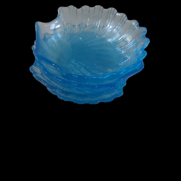 Glass sea shell claim dishes - Picture 3 of 6
